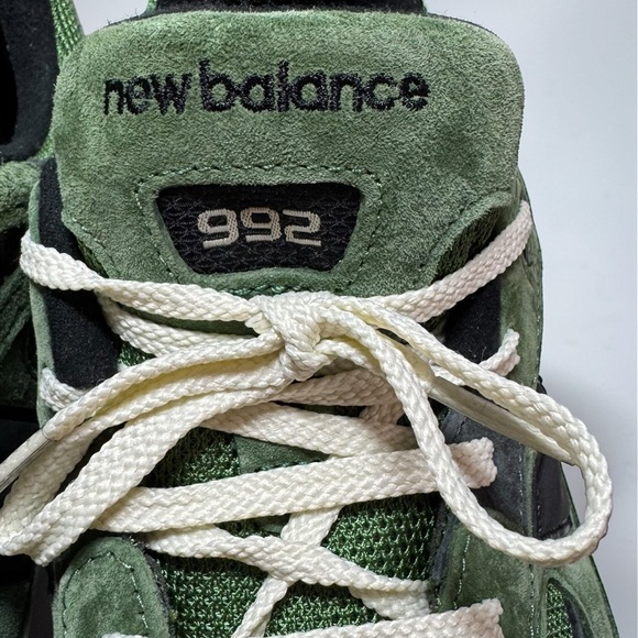 New Balance M992JJ Green and Black Sneakers - Picture 3 of 11